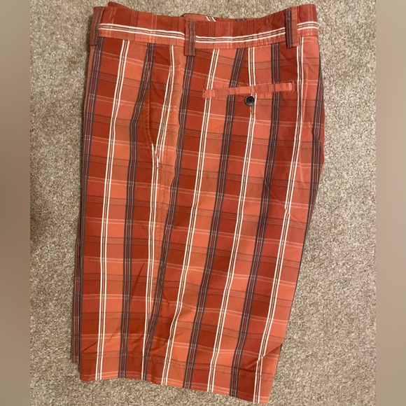 Tommy Bahama Shorts - Picture 3 of 3